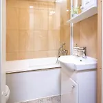 Appartement Cozy 2-bedroom In The Heart Of The