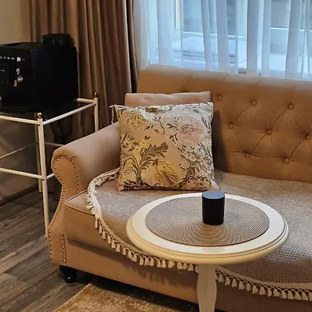 Cozy 2-bedroom Next To Viru Centre
